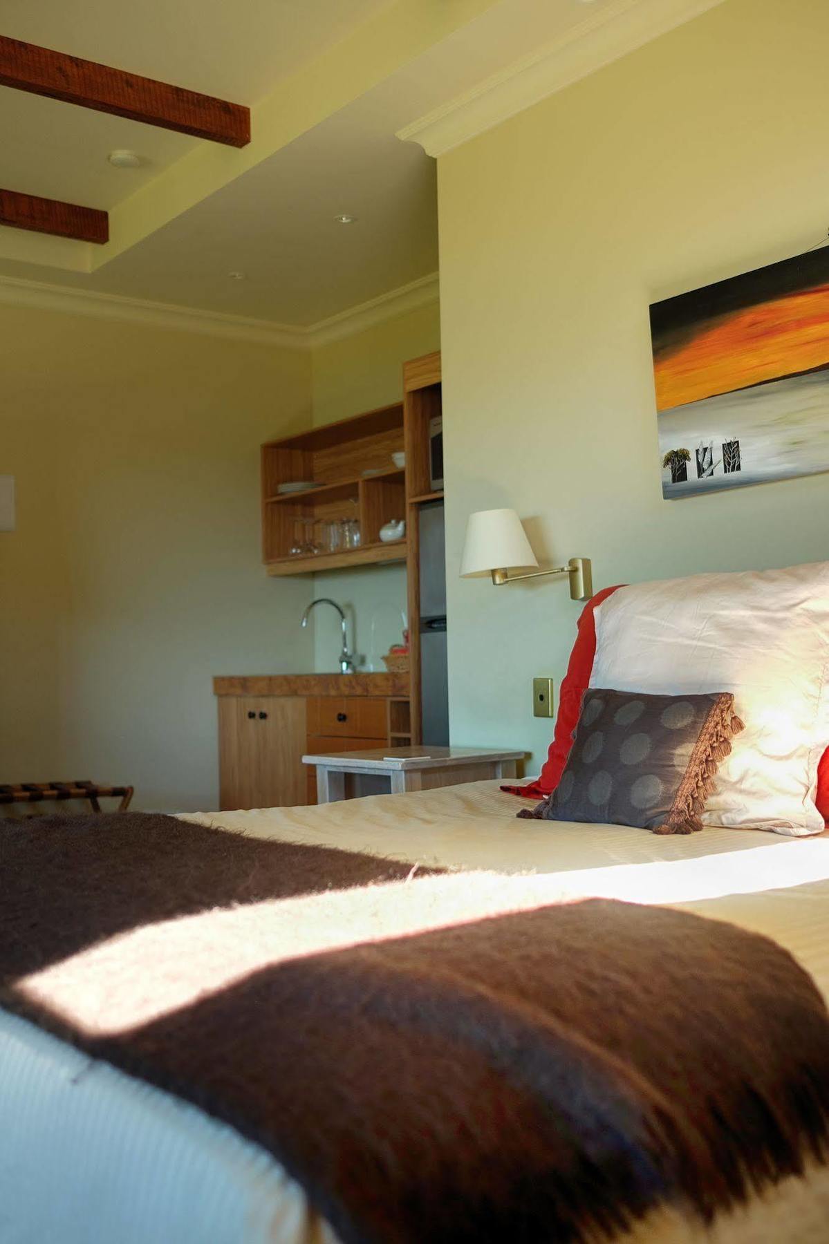 تاوبو Tauhara Sunrise Lodge المظهر الخارجي الصورة