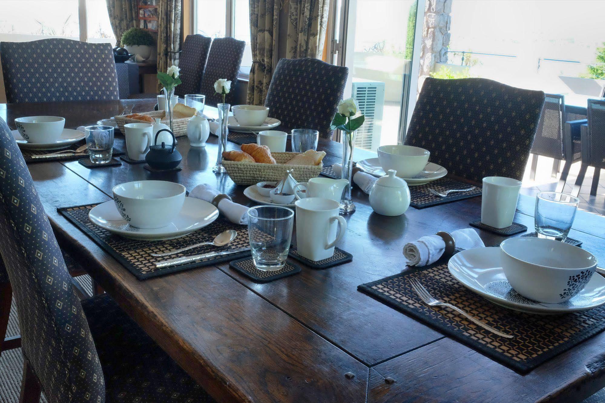 تاوبو Tauhara Sunrise Lodge المظهر الخارجي الصورة